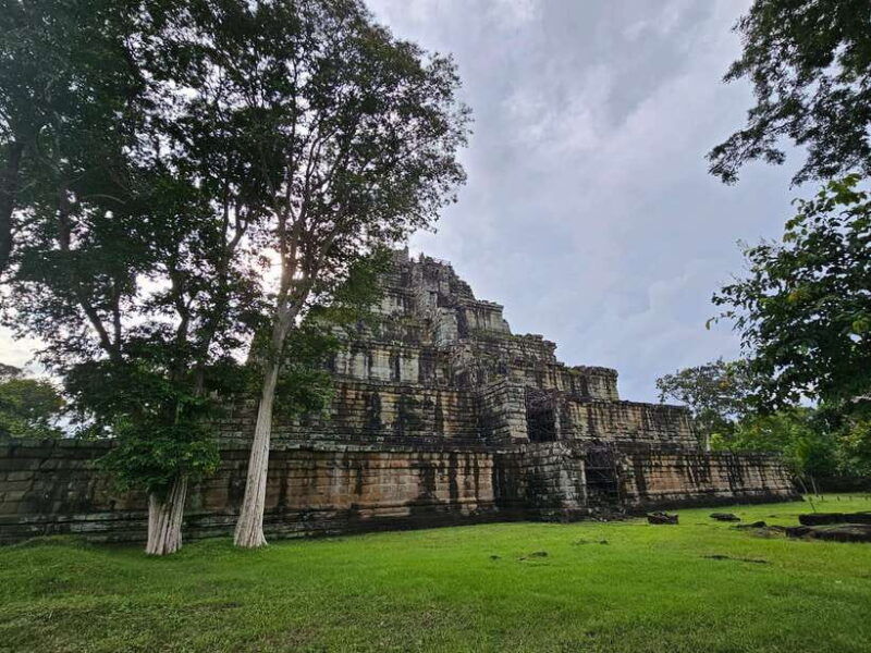 koh-ker-beng-mealea-day-trip-from-siem-reap