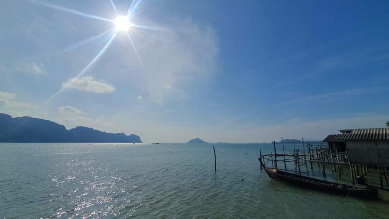 Koh Lanta Cultural Tuk-Tuk Tour: Old Town, Batik & Mangroves - Key Points