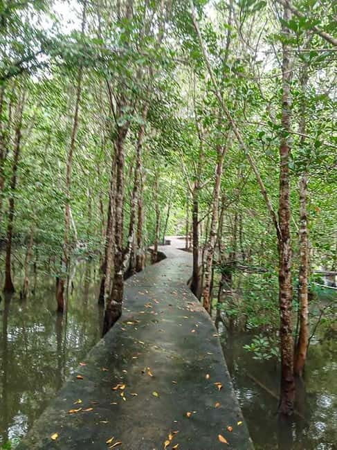 Koh Lanta Cultural Tuk-Tuk Tour: Old Town, Batik & Mangroves - FAQ