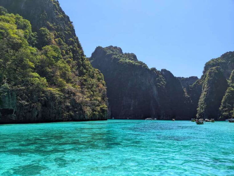koh-lanta-phi-phi-islands-tour-w-maya-bay-snorkel-lunch