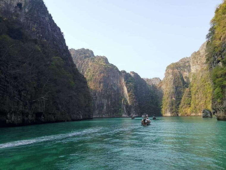 koh-lanta-tins-speedboat-odyssey-to-bamboo-island-beyond