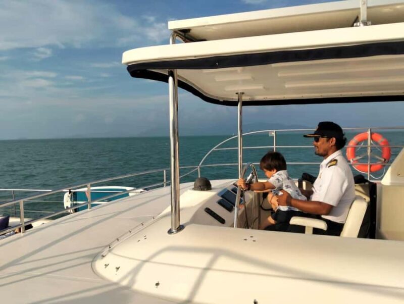 Koh Phangan: Full day on a Luxury Catamaran - The Second Major Stop: A Scenic Tour & Food Tasting