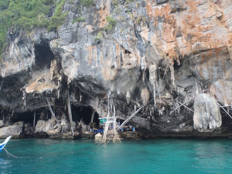 koh-phi-phi-captain-bobs-private-booze-cruise