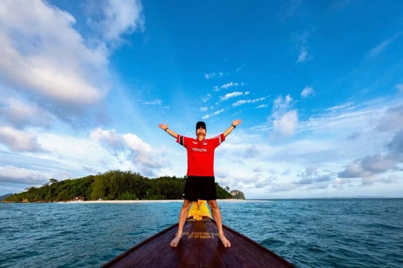 Koh Phi Phi: The Privateer's Extended Coves & Lagoon Quest - An In-Depth Look at the Tour Experience