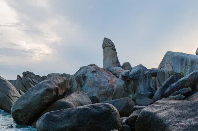 Koh Samui: Local Markets, Shrines & Silver Beach Tour - Detailed Breakdown of the Tour