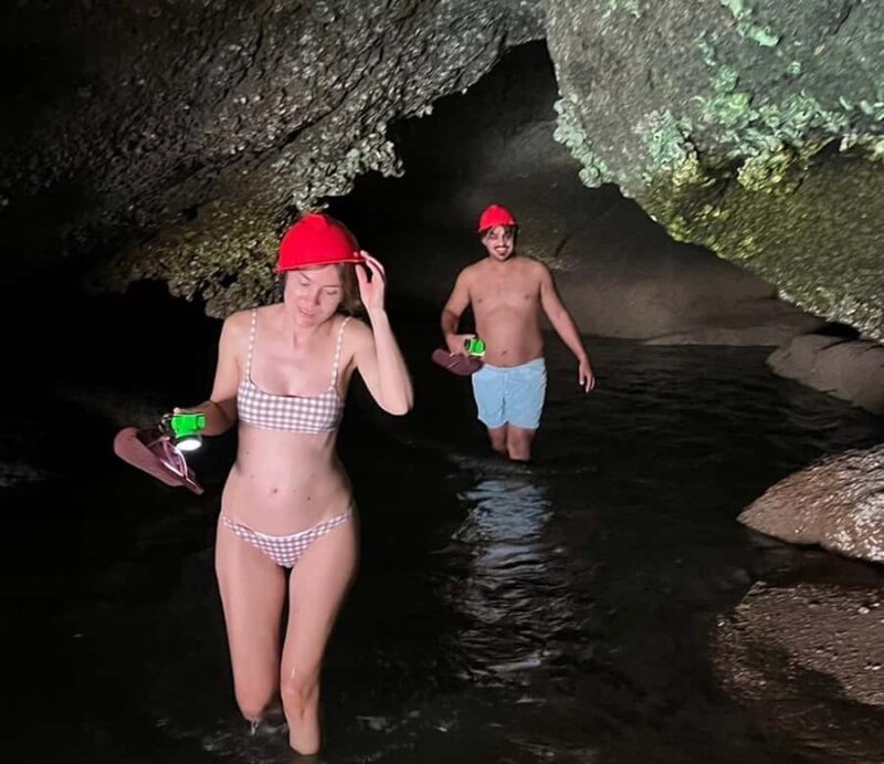 Koh Yao Yai/Noi: Private Longtail Tour James Bond & Ko Panyi - Canoeing at Koh Hong