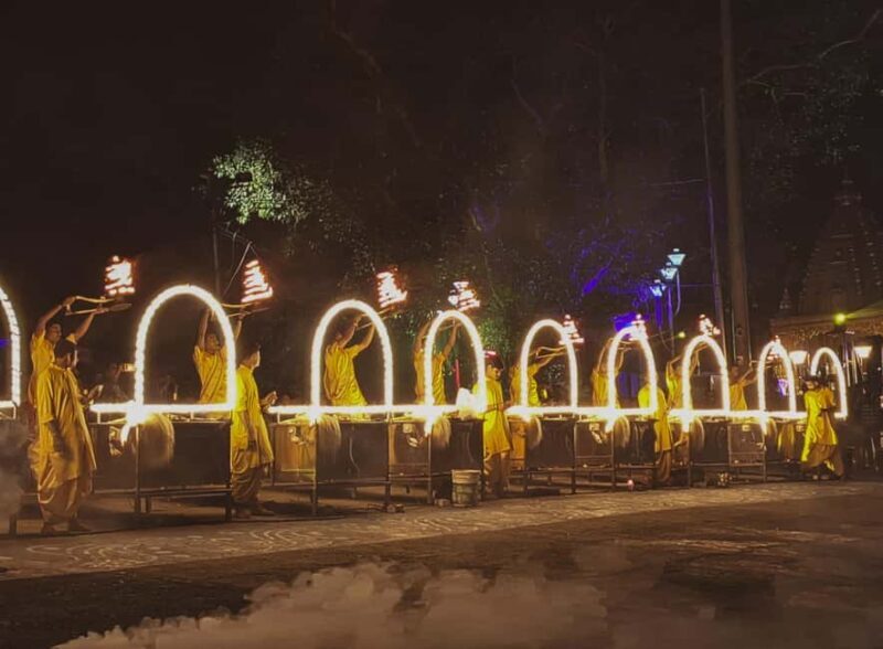 Kolkata: Heritage Walk with Boat Ride and local Transport - Who Should Consider This Tour?