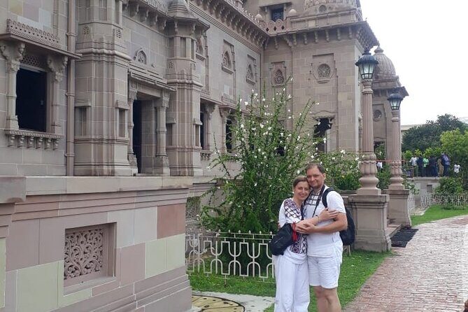 Kolkata: The City of Joy and Spiritual Marvels - A Closer Look at the Kolkata Tour Experience