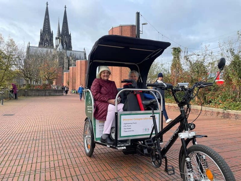Köln: Sommerliche Rikscha Tour mit Aperol - The Aperol Spritz: A Refreshing Twist on Sightseeing