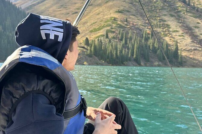 Kolsai Kaindy Lakes and Charyn Canyon Day Tour Lunch Included - Who Is This Tour Best For?