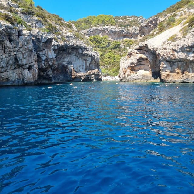 komiza-blue-cave-with-5-islands-coastal-gems-boat-tour