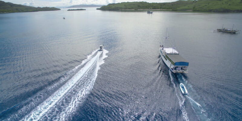 komodo-island-3d2n-private-speedboat-land-tour-hotel