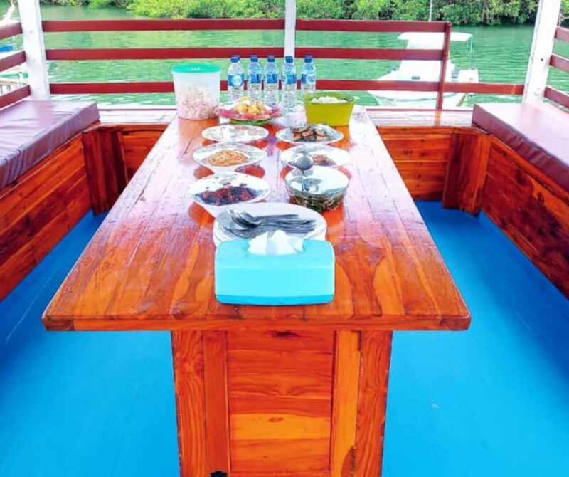 Komodo: Slow Voyage 2D1N Overnight Sailing Experience - Key Points