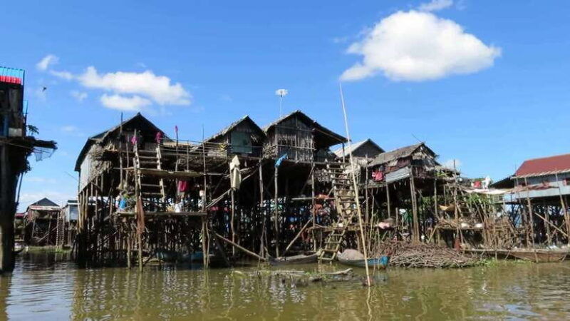 kompong-phluk-floating-village-tour-from-siem-reap