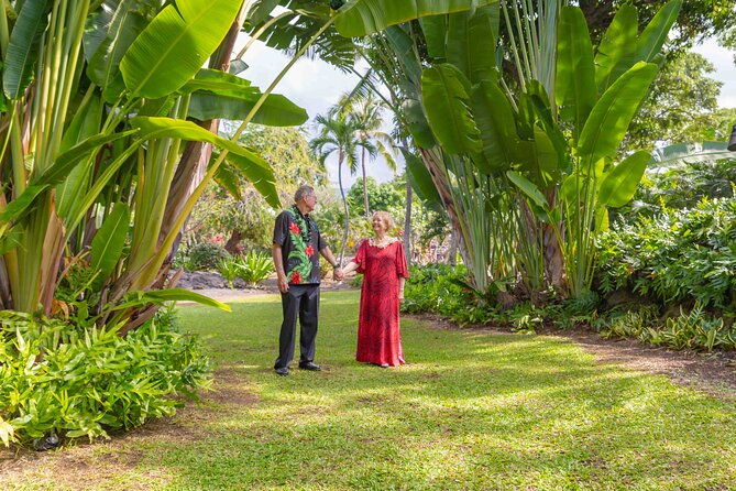 kona-hawaii-photographer-25-minute-session-at-outrigger-resort