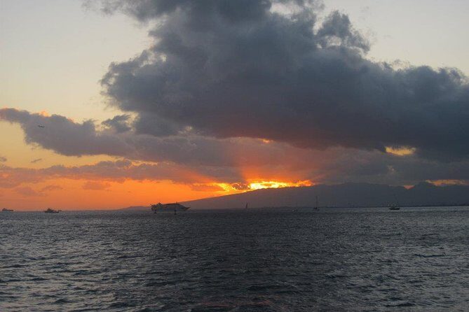 Kona-Kohala Coast Sunset Sail by Catamaran - FAQs