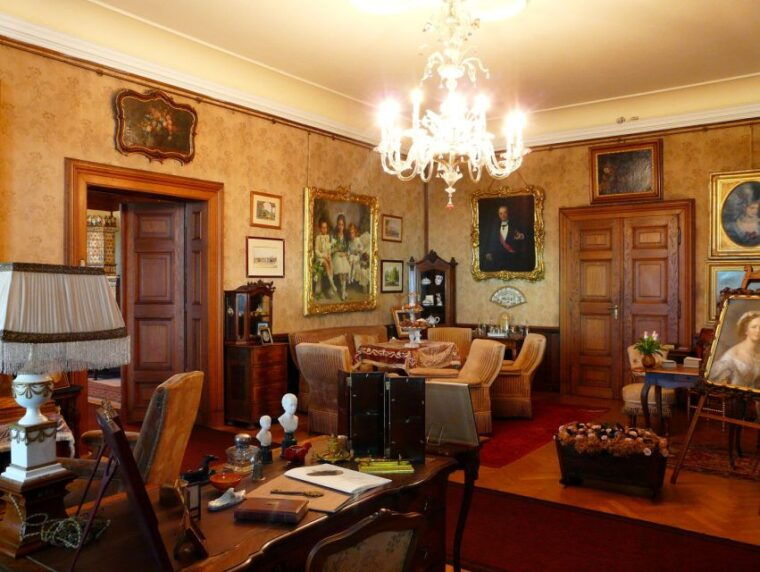 konopiste-chateau-tour-from-prague