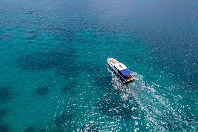 korcula-sail-away-tour-with-traditional-craftmanship-boat