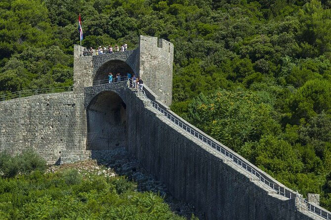 korcula-ston-wine-tasting-and-lunch-tour-from-dubrovnik