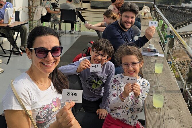 Korean Calligraphy class with Artwork - Who Will Love This Experience?