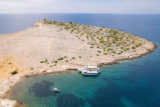 kornati-national-park-islands-mana-and-kornat-tour-by-boat