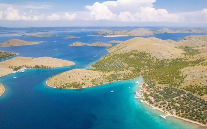 kornati-national-park-islands-mana-kornat-tour-by-boat-fro