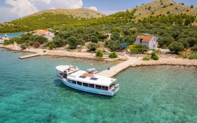 kornati-national-park-islands-mana-kornat-tour-by-boat-fro