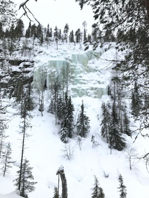 korouoma-canyon-and-frozen-waterfalls