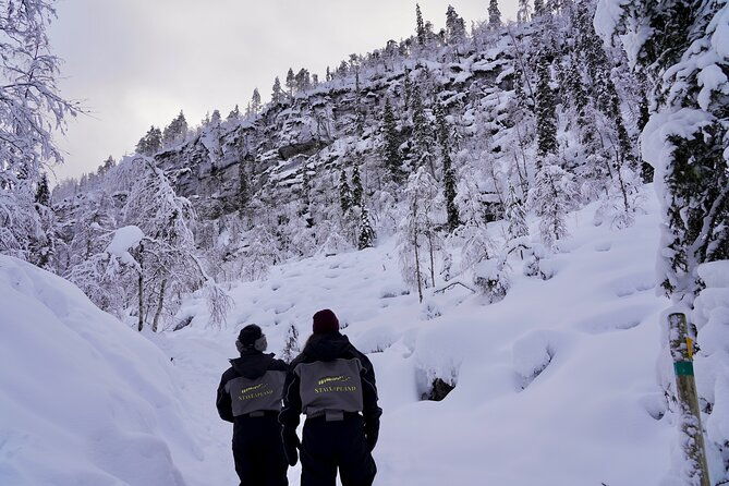 korouoma-frozen-waterfalls-hike-2
