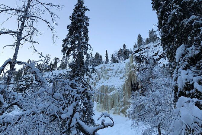 korouoma-national-park-and-frozen-waterfalls-hiking-tour-4