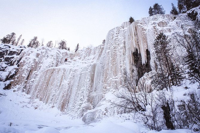 korouoma-national-park-frozen-waterfalls-3