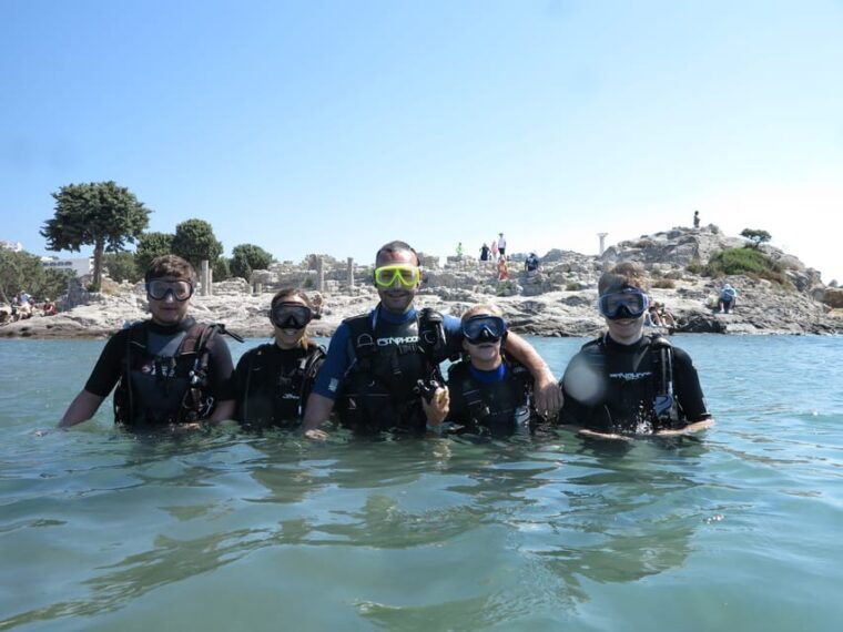kos-beginner-scuba-diving-from-the-beach-with-pickup