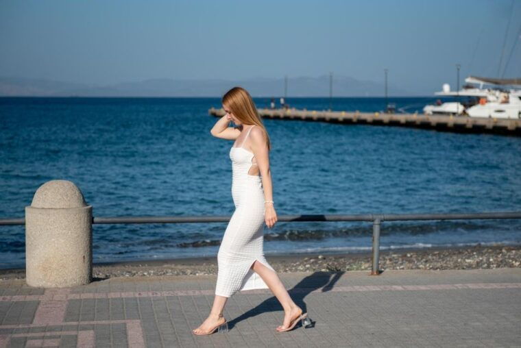 kos-town-photo-shoot-for-solo-traveller