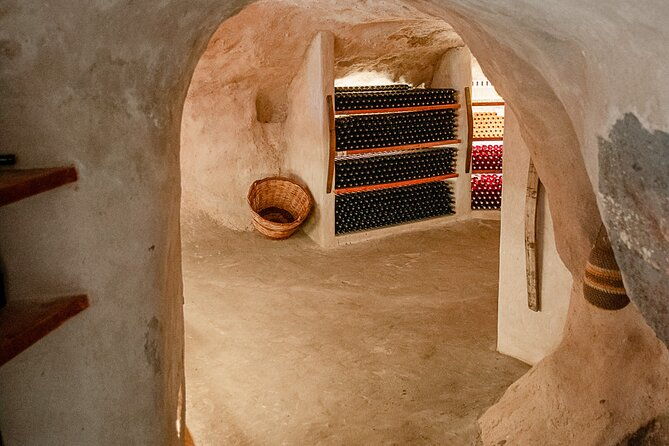 kostantakis-winery-milos-island-wine-tasting-experience
