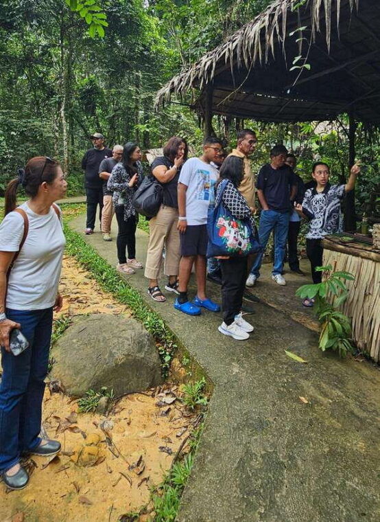 kota-kinabalu-kiulu-river-rafting-and-mari-mari-village