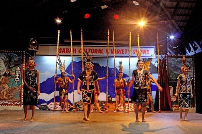 Kota Kinabalu Night Tour with Dinner & Cultural Dance Show - A detailed look at what this tour offers