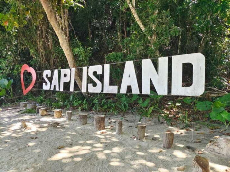 kota-kinabalu-twin-island-day-trip-tour-sapi-manukan