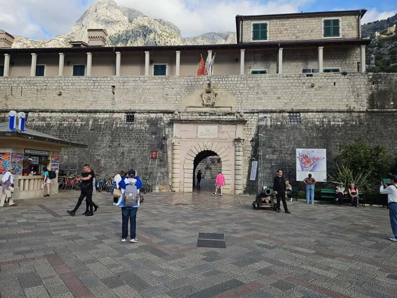 Kotor Old Town Walking Tour - Authentic Stories from Reviewers