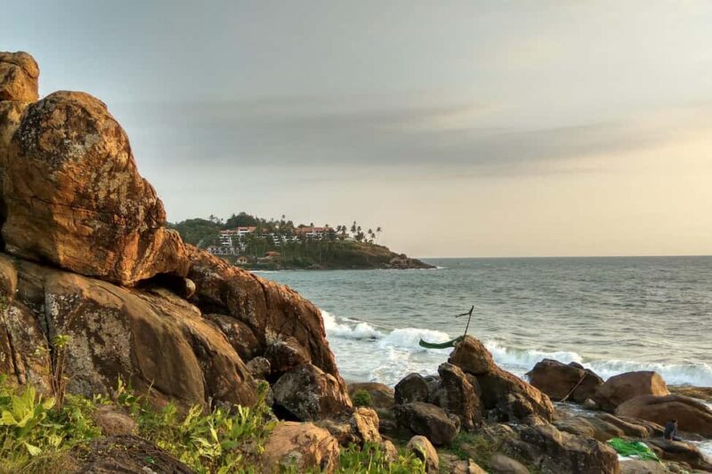 Kovalam: 3-Day Beach Tour with Lighthouse Beach Visit - The Sum Up