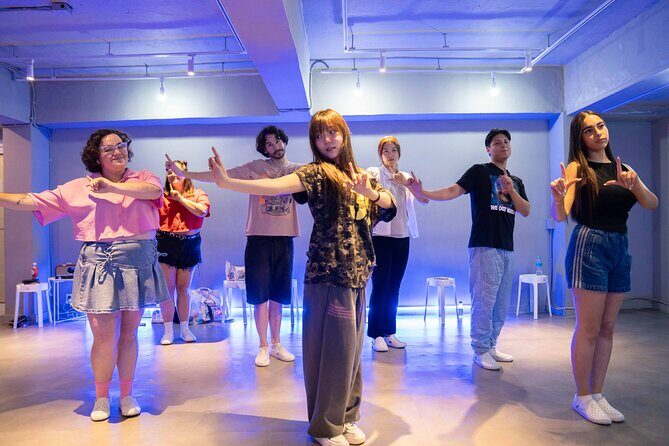 Kpop Dance Class in Seoul for Beginners and Fans - Key Points