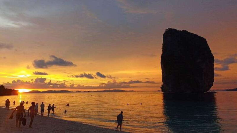 krabi-7-islands-sunset-tour-bbq-bioluminescent-plankton