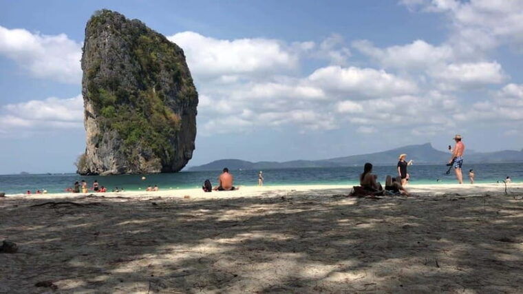 krabi-7-islands-sunset-tour-bbq-bioluminescent-plankton