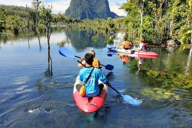 Krabi Crystal Lagoon Kayaking Experience - The Group Size and Atmosphere