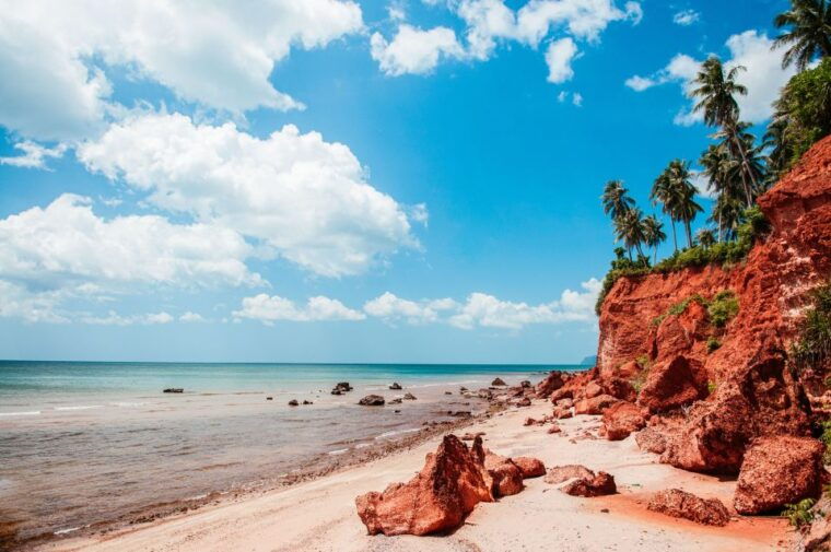 krabi-full-day-tour-to-koh-hong-and-surrounding-islands