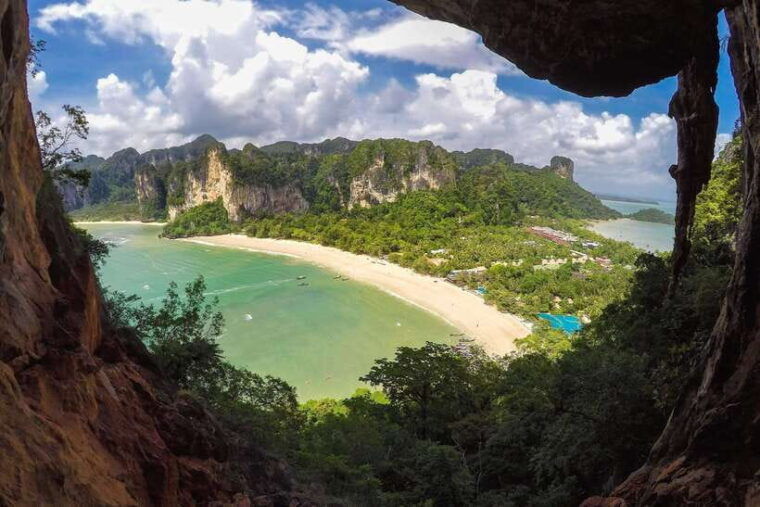 krabi-half-day-rock-climbing-introduction-at-railay-beach