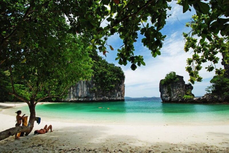 krabi-hong-islands-day-trip-by-speedboat-with-lunch