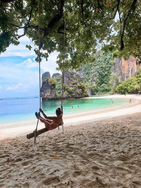 krabi-hong-islands-join-tour-by-longtail-boat