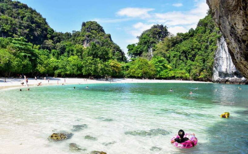 krabi-hong-islands-longtail-boat-tour-with-kayaking-option