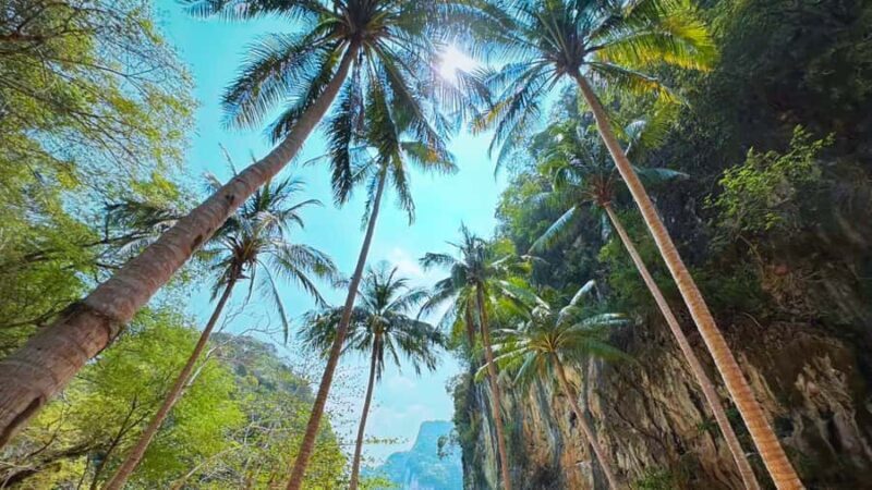 Krabi: Hong Islands Luxury Cruise on Vintage Wooden Boat - The Experience: Comfort, Views, and Adventure