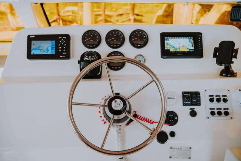 krabi-hong-islands-private-luxury-speed-boat-half-full-day